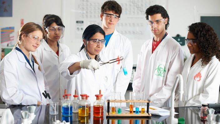 admission in d.Pharma admission providers